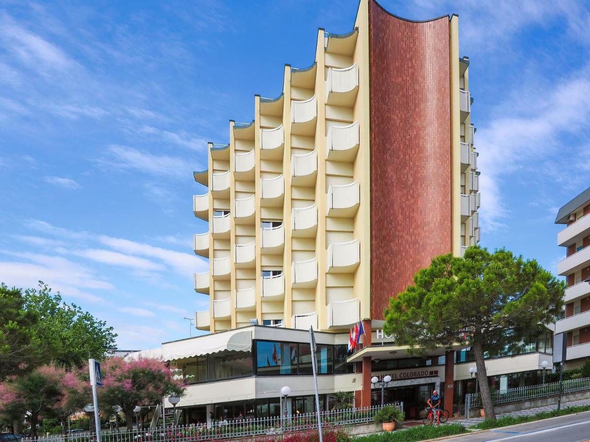 Hotel Colorado Cesenatico Esterno foto