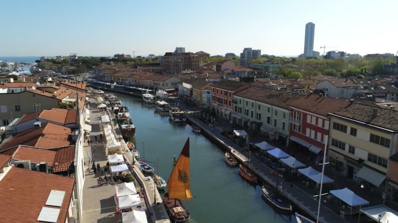 Hotel Colorado Cesenatico Esterno foto