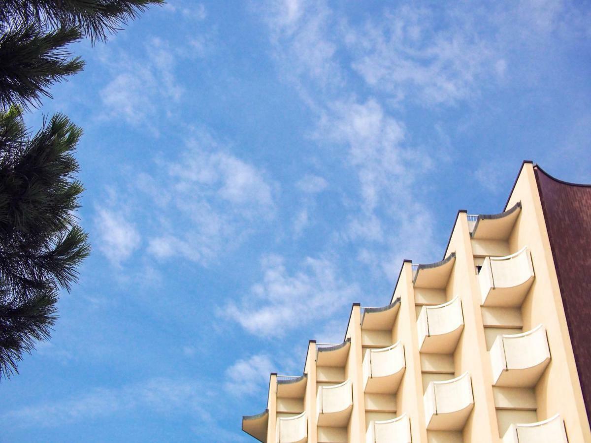 Hotel Colorado Cesenatico Esterno foto